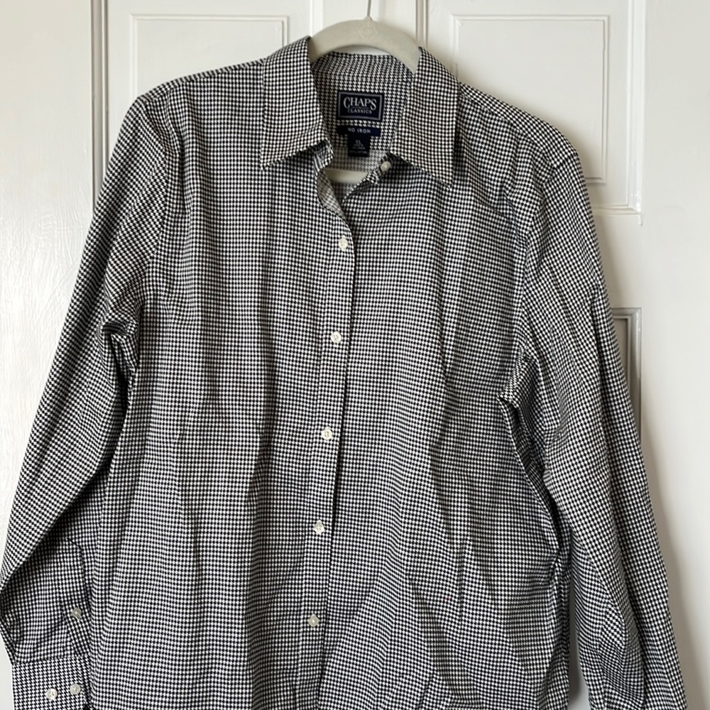 Womens Xl Classic Chaos button down